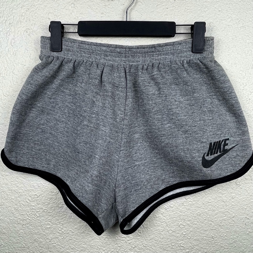 Vintage Nike Sportswear 80s Cotton Gray Men Zaddy Shorts